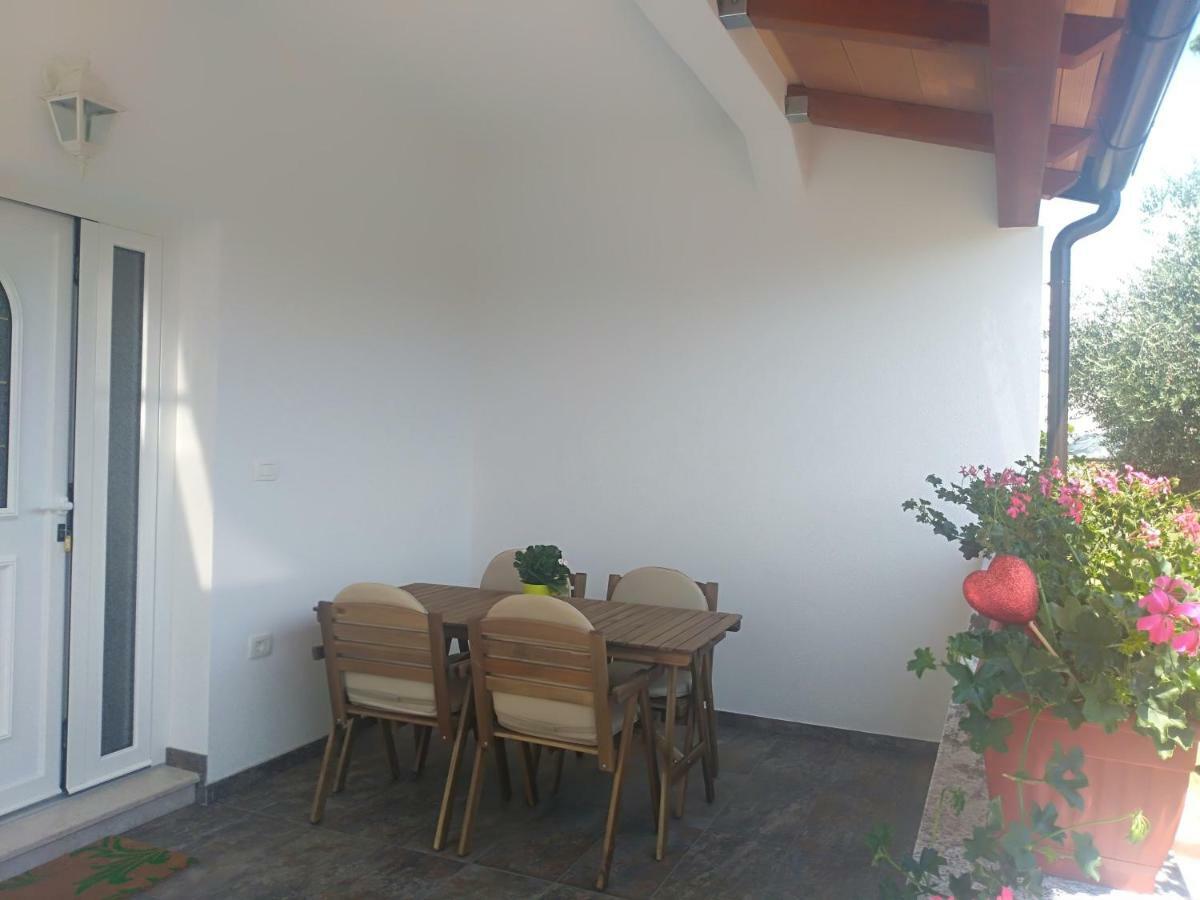 Apartment Ivana Novigrad  Exterior photo
